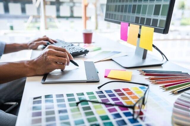 必読！ 2021年の目標を叶えたい人  知って得する「カラーバス効果」ってなに？　（入澤有希子）