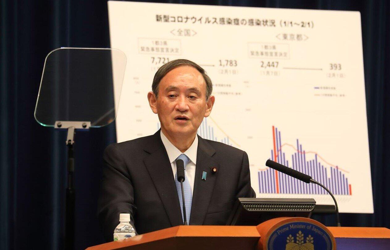 緊急事態宣言の延長を発表した菅義偉首相