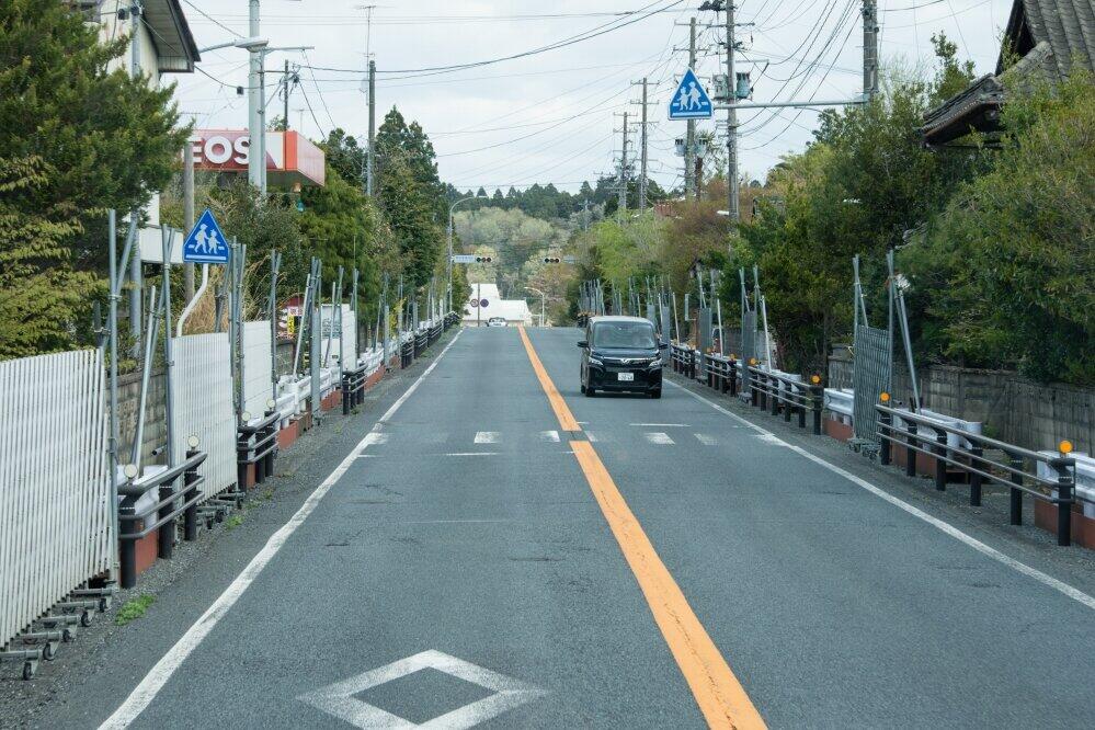 道路はあちらこちらで進入禁止になった（写真は、福島県いわき市周辺・2011年）
