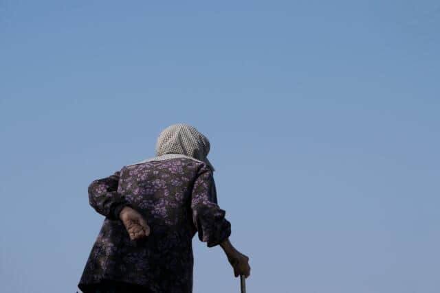 孤独死は「独居老人」だけじゃない！ 50代までの現役世代が40％を占める現実（鷲尾香一）