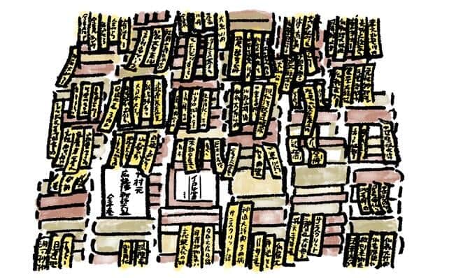 店頭に高く積み上げられた本は圧巻