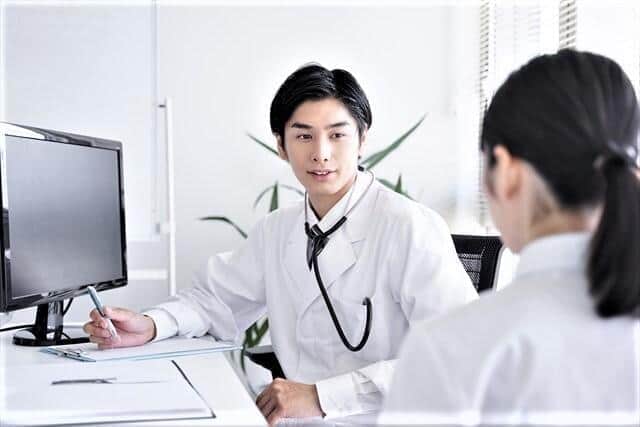 ワクチンに慎重だった免疫学者が考えを変えたワケ【新型コロナウイルスを知る一冊】