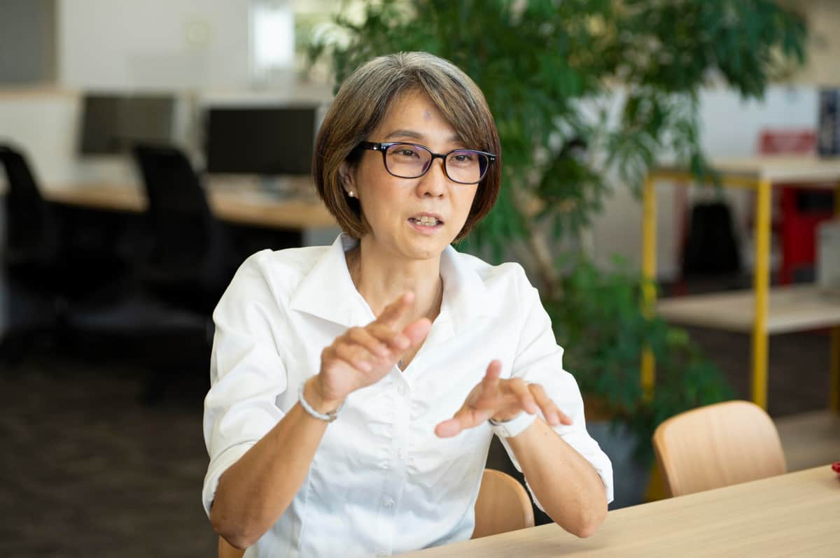 杉崎真美さんは「自らがキャリアについて考え、希望して自由に異動できる制度で人事系の部門に異動した」と話す