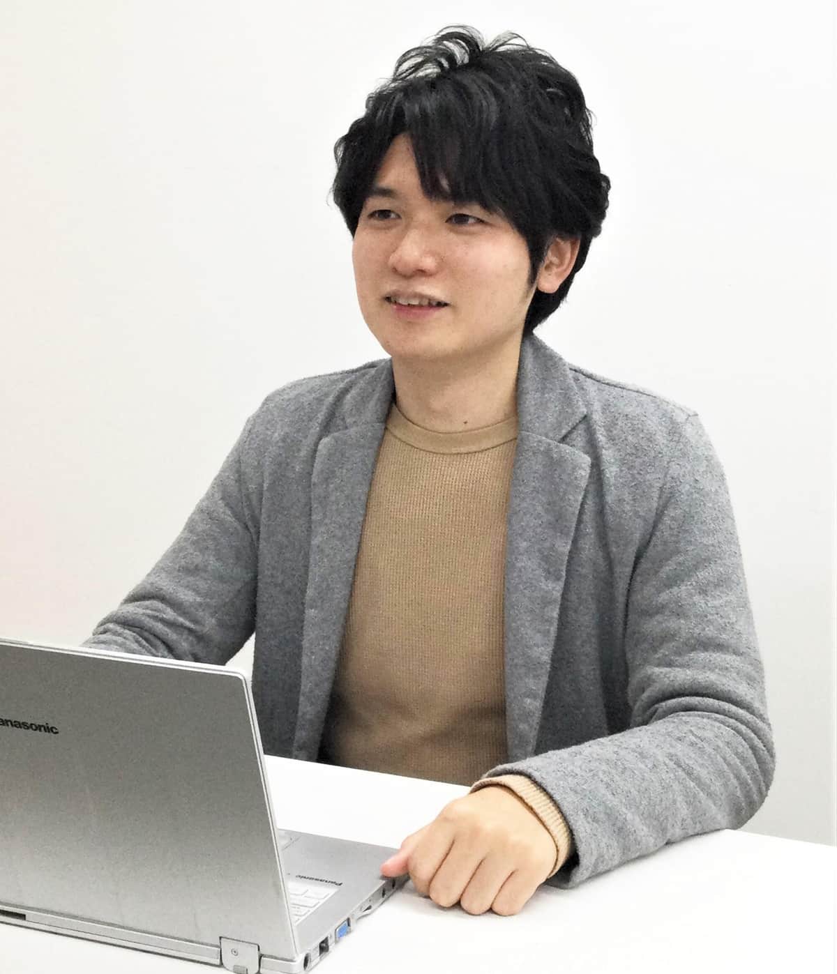 リポートを発表した古屋星斗さん