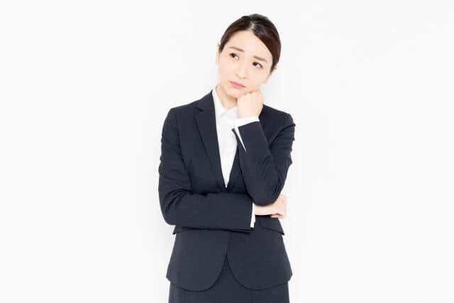 「人見知りに向く仕事ランキング」...工場、倉庫、データ入力ほか「飲食店」上位の意外な理由