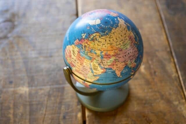 この戦争で誰が得するのか！？ グローバル経済で「つながる」欧米日とロシア【ウクライナ侵攻】【馬医金満のマネー通信】