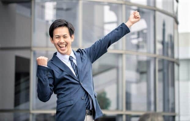 事務職辞めたいと思うときランキング！ 3位「仕事多すぎ」、2位「目の疲れ・肩こり・腰痛の体調不良」...では、1位は？