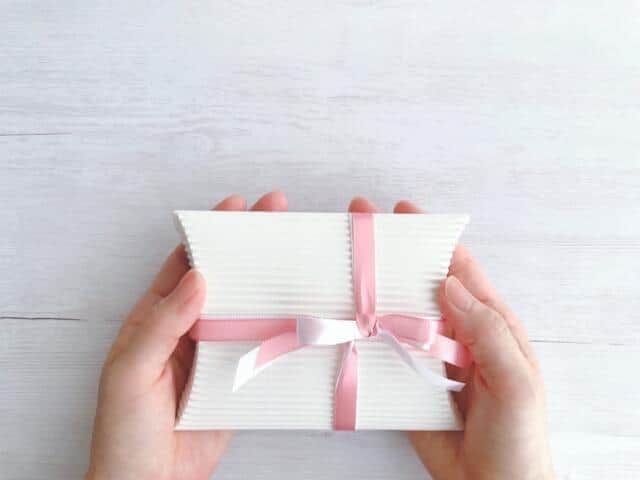 新入社員の「初任給」の使い方 期待してないけど、気になる「親へのプレゼント」はありそう？