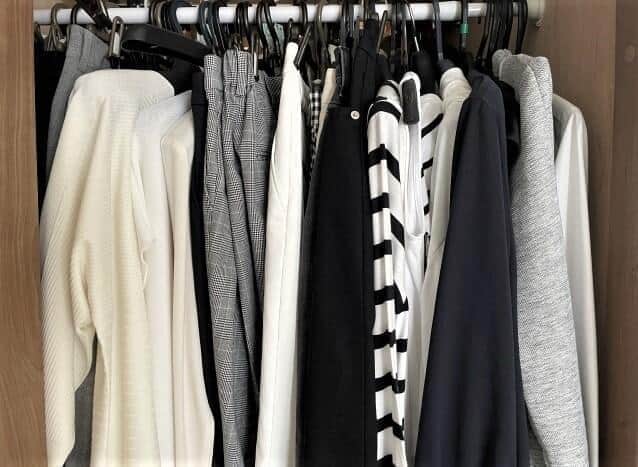 店での服のフィッティングも楽しいが…（写真はイメージ）