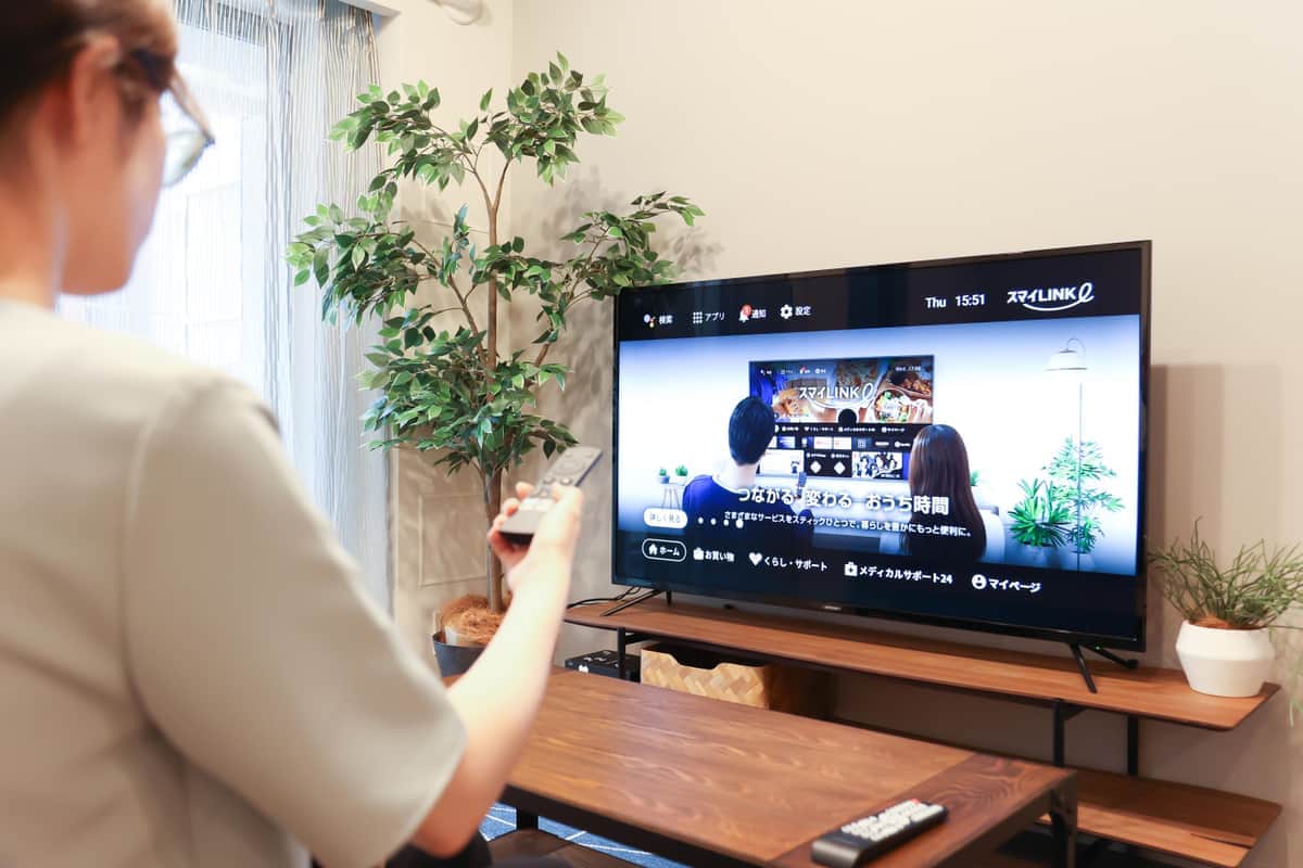 自宅のテレビが大変身！...「医療」「エンタメ」充実 大阪ガスの新サービス「スマイLINK TV Stick」の魅力