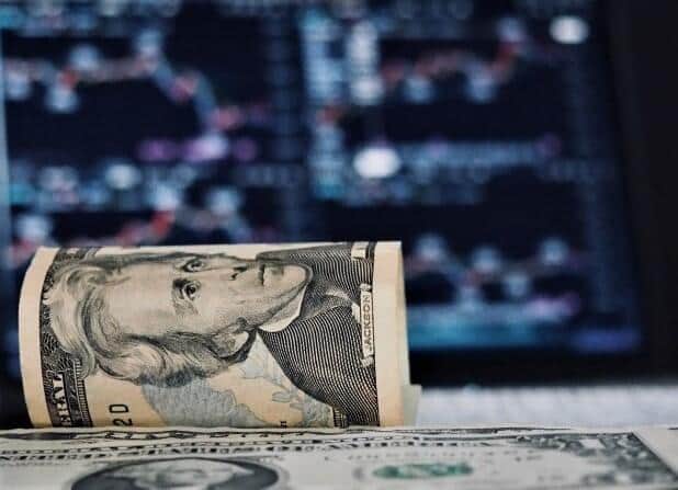 円安急加速、1ドル147円台に！ 政府・日銀の再為替介入あるか？ エコノミストの見方真っ二つだが、共通点は「やってもやらなくても効果ナシ」