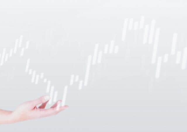 小売り関連業界、業績に「明暗」...「好調」百貨店、「逆風」スーパー さらなる価格引き上げ、考えざるを得ない状況か？