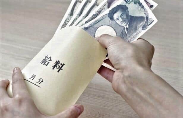 財布がどんどん軽く...「実質賃金」6か月連続マイナス！ エコノミストどう見ている？ それでも、明るい材料ある「世帯収入増と冬のボーナスに期待」