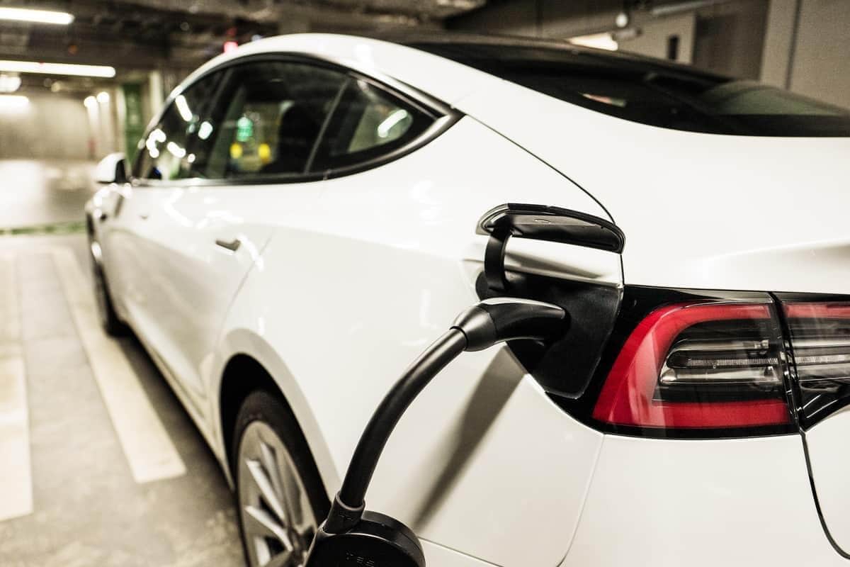 評判は散々...EV「走行距離課税」、あまりに高い実現のハードル