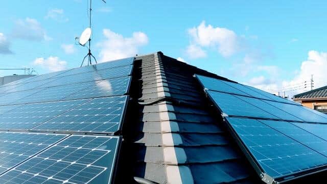 東京都は、新築戸建て住宅に太陽光パネル設置を義務付けへ