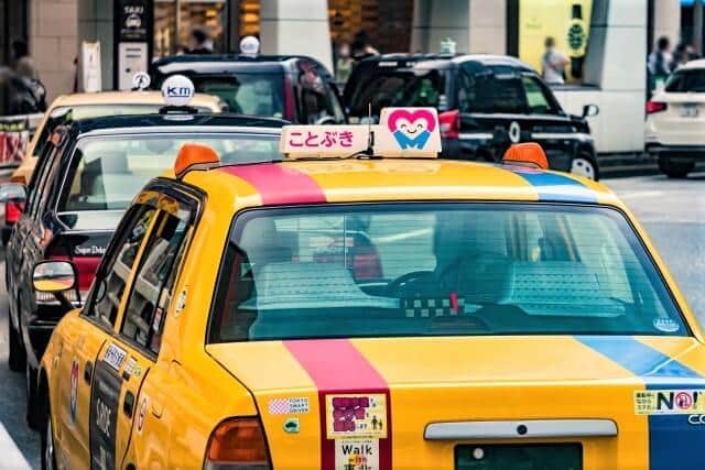タクシーをすぐ呼べる「タクシー配車アプリ」も人気（写真はイメージ）