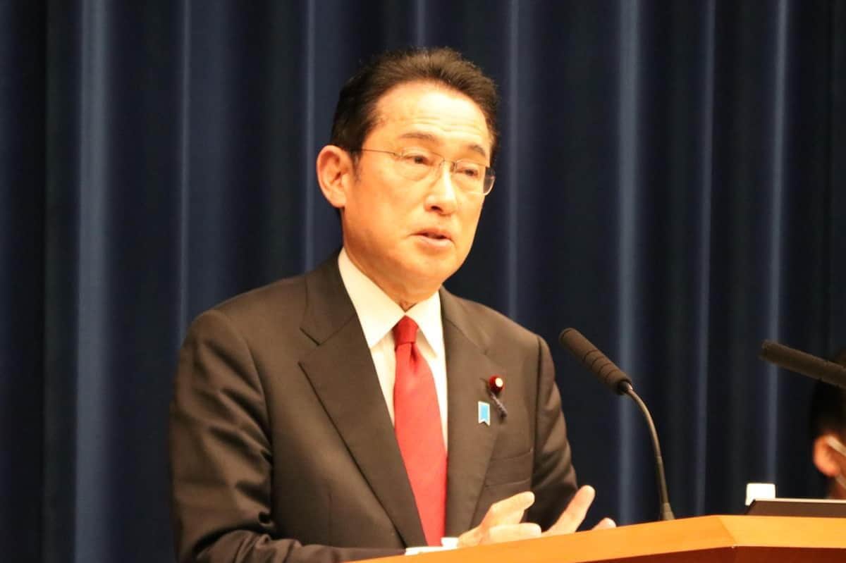 「『自己都合』で退職した場合の失業給付のあり方を見直す」と、岸田文雄首相