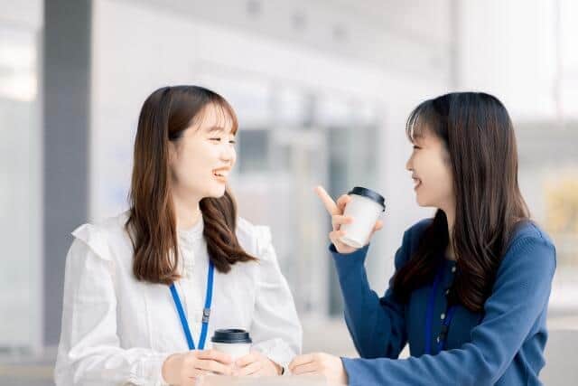 転職の相談を同僚に…（画像はイメージです）