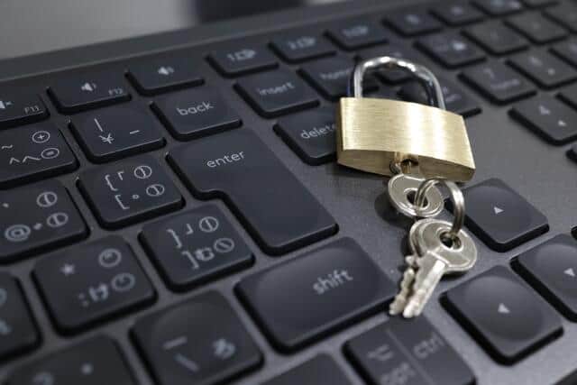 御社の「個人情報漏えい対策」は十分ですか？　なんと！6人に1人が「顧客情報、漏らしてしまった」