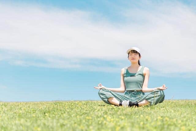 セルフケア実践率、ここ2年で徐々に低下46.9％　だが、月々でかけるお金は平均5096円！...昨年より608円も高く