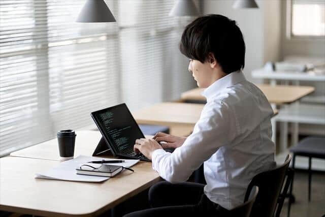 話題の「チャットGPT」利用者に聞いた　デジタル人材の働き方はAIに代替えされてしまうのか？