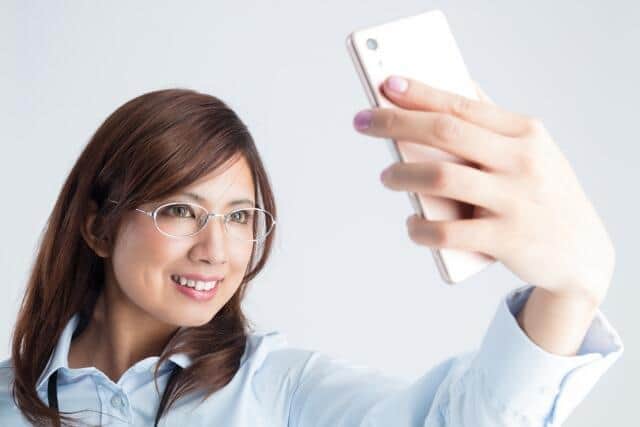 「スマホよ、スマホ、世界で一番私をキレイにする方法は？」　「美容系セルフAI診断サービス」はどこが人気？　利用者まだ1割だが、5割超が「使いたい」！