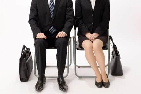 2025年卒就活生、そろそろインターンシップ始まる　人気業界は文系「サービス業」、理系は「メーカー」！