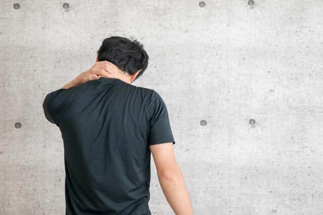 父の日直前！世のお父さんの「肩こり」事情、2年前調査からどう変化？　肩こりに悩む職業は？都道府県ランキングは？