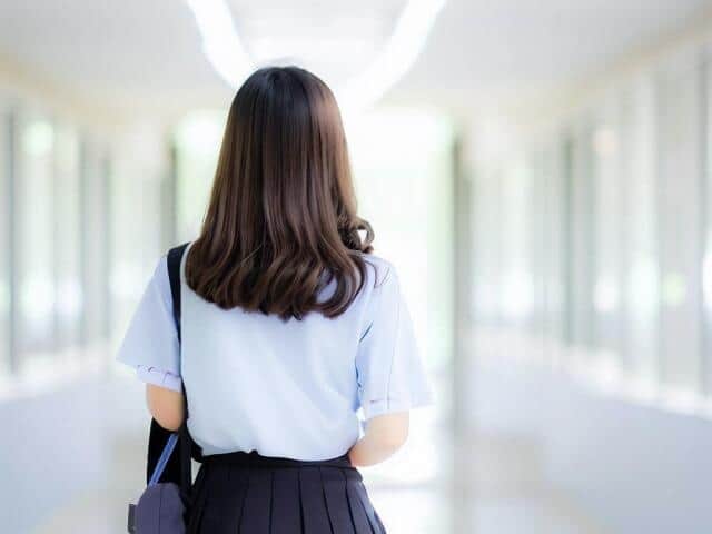 君たちはどう働くか？【1】　日本の高校生、仕事は「生活のため」7割で突出　韓国は「生活」「楽しさ」同じくらい、米中は「やりがい」「楽しさ」多いのに（鷲尾香一）