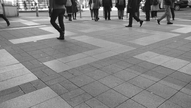 少数派の所得の高い層が平均額を引き上げているが、平均を下回る世帯は61.6％という実態【日本の姿2：所得・貯蓄・借入金】（鷲尾香一）