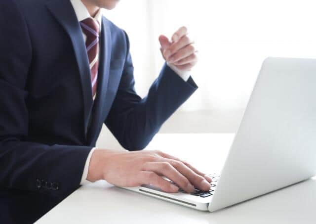 20代後半～30代の「転職活動」...求人情報で重視するポイント　3位「休日・休暇」、2位「給与」、1位は？