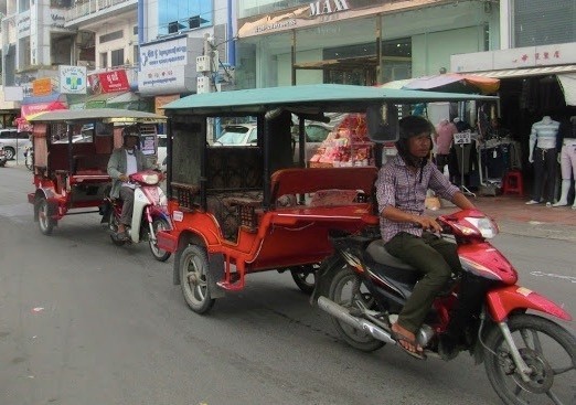 トゥクトゥクの乗り方や相場 注意点など まとめ カンボジア海外旅行 シェムリアップ便り From アメミル