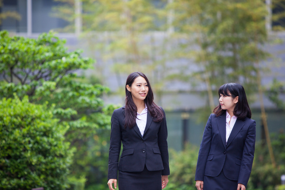 ベテランゆるふわ女子vsゆとり新人 いがみ合う二人が 外貨建て保険 を売りたがる理由 J Cast 会社ウォッチ 全文表示