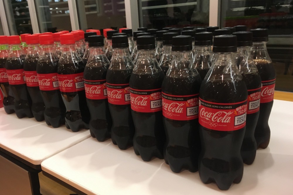 コカ・コーラ　ゼロ