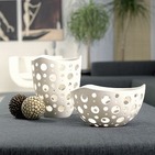 穴あきチーズみたいなお皿　インテリアにもGOODです