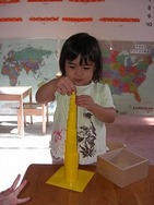 日本の公立校にも絶対必要　　加州で進む「モンテッソーリ」