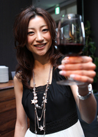 酒豪・川村ひかる「ワインを1本以上飲める男性がいい」