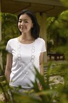 「美しいバスト」へ配慮したTシャツ