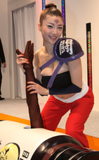 森下悠里、ラーメンマンのコスプレに