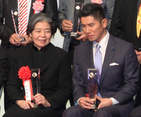 本木雅弘「主演男優賞はリリー・フランキーさん」　東スポ映画大賞授賞式で