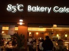 チョコレートパンもなし  なぜ人気？「85℃ Bakery Cafe」　