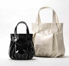 あの「ハロッズ」のエナメルバッグ