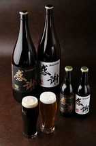 「父の日」用に感謝込めた一升瓶ビール
