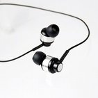 音楽を「骨で聴く」イヤホン