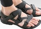 フィット感抜群のサンダル　わらじがヒントに