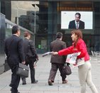 2010春のワンダ　全国で新社会人応援メッセージ入り号外配布