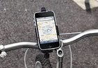 iPhoneがカーナビに!? 自転車・自動車取り付けキット