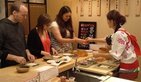 握り女子がいるアキバ「なでしこ寿司」で「デコ巻き」体験教室開催