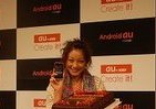 西山茉希25歳バースデープレゼントにauのAndroidスマフォ「IS03」