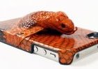 iPhoneケースにヘビ！？